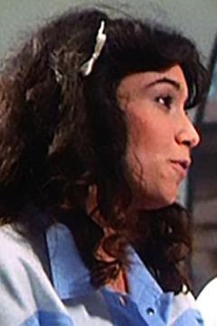 Monica Gravina interpreta Anna