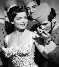Lys Assia interpreta La cantante (uncredited)