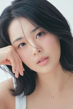 Woo Sang-hee interpreta Pond Gisaeng