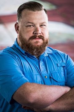 Brian Clackley interpreta Alien (uncredited)