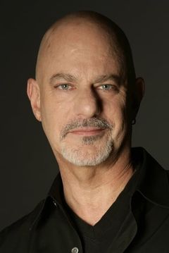 Rob Cohen interpreta Enter The Dragon Director