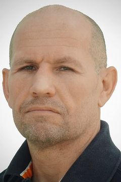 Neil Stoddart interpreta Triboar Heckler