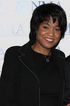 Sandra Caldwell interpreta PR Woman