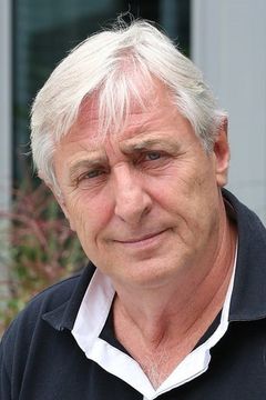 Karel Heřmánek interpreta Servant