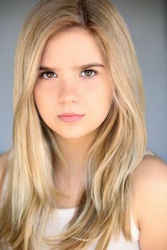 Kyla Kenedy interpreta Dylan DiMeo