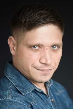 Oleh Shevtsov interpreta Second Civilian