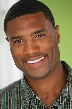 Jermaine Jacox interpreta Darius