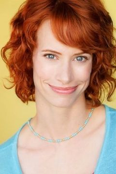 Stacy Chbosky interpreta Elise Jackson