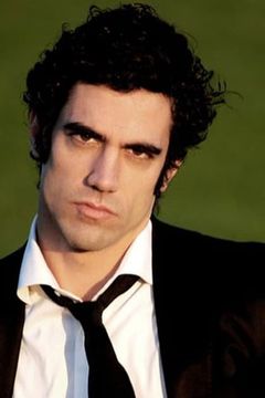 Tommaso Ramenghi interpreta Dario Baldi