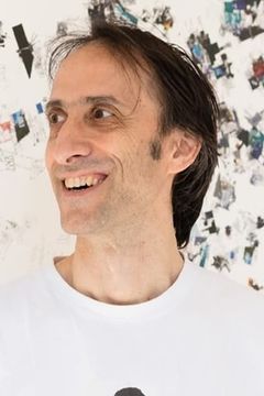 Patrick Fontana interpreta Coyotte