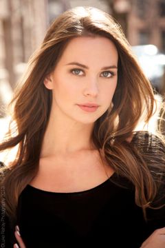 Audrey Jessup interpreta Kate