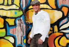 Scott Herman interpreta Sergeant Thomas Forbes