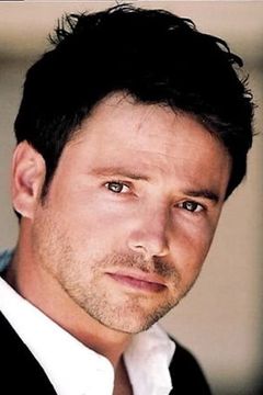 David Lascher interpreta Robert Marsh