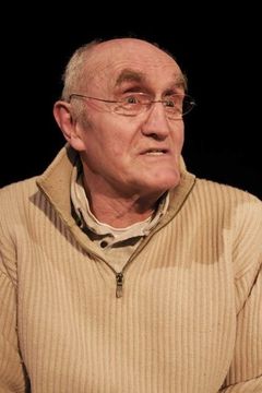 Tim Barlow interpreta Seecombe