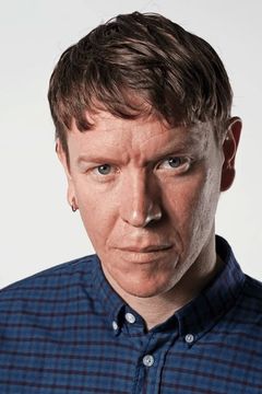 Sam Spruell interpreta Dr. Quincy Tophet