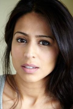 Farzana Dua Elahe interpreta Joanna