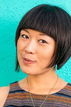 Atsuko Okatsuka interpreta Ambassador Naos (voice)