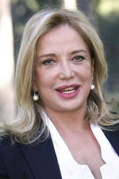 Simona Izzo interpreta la moglie del giudice