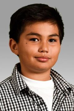 Sladen Peltier interpreta Shokopiwah Young Boy