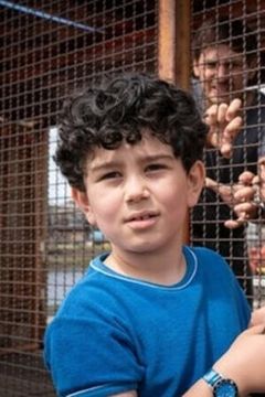 Cihan Can interpreta Milan Celik
