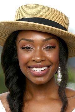 Chantel Riley interpreta Trudy Clarke