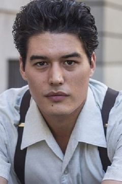 Cristiano Caccamo interpreta Gabriele Mattei