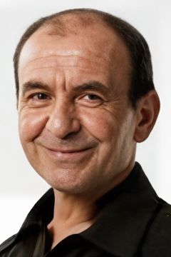 Recep Ayyıldız interpreta Tosun'un Babası