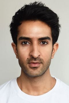 Parth Thakerar interpreta Saj Sidhu