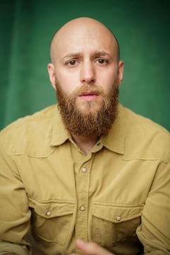 Mark Conway interpreta Nerd