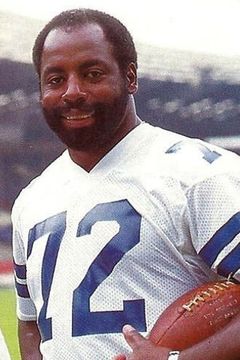 Ed Jones interpreta Football Legend