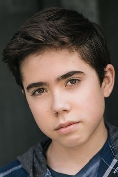 Brendan Heard interpreta Nathan