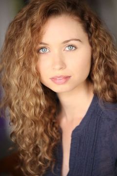 Taylor Carr interpreta Rita