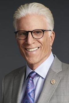 Ted Danson interpreta D.B. Russell