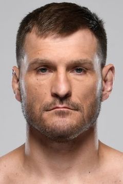 Stipe Miocic interpreta Muscle Bound Thug
