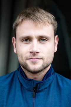 Max Riemelt interpreta Andi Werner