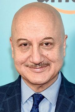 Anupam Kher interpreta Dr. Vijay Kapoor