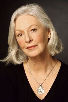 Jane Alexander interpreta Serena