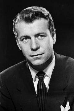Gene Nelson interpreta Tommy Trainor