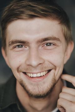 Igor Tsaregorodtsev interpreta the best man