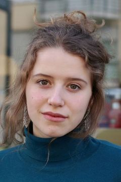 Katharina Stark interpreta Sofia