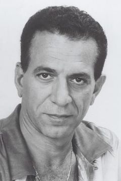 Tony Vitucci interpreta Vitti Crew