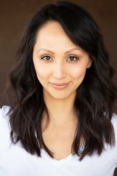 Linda Park interpreta Hannah
