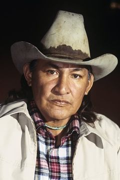 Will Sampson interpreta Umilak