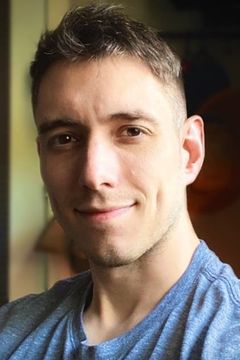 Kyler Spears interpreta Apologetic Goon (voice)