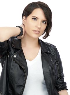 Morgan Berry interpreta Vivica