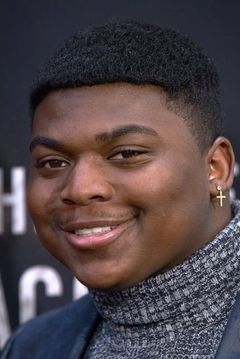 Charles Lott, Jr. interpreta Chubbs Hendricks