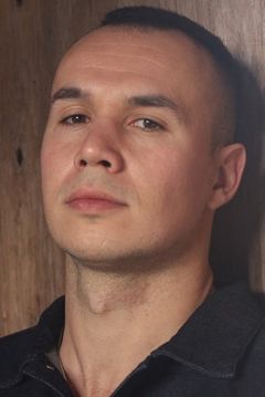 Vitaliy Shtabnoy interpreta Andri