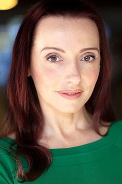 Sara Southey interpreta Avery Graham
