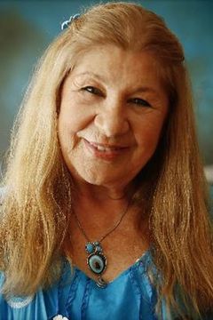 Ayla Algan interpreta Valide