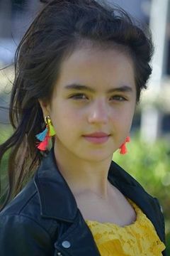 Gabriella Petkova interpreta Italian Bell Girl